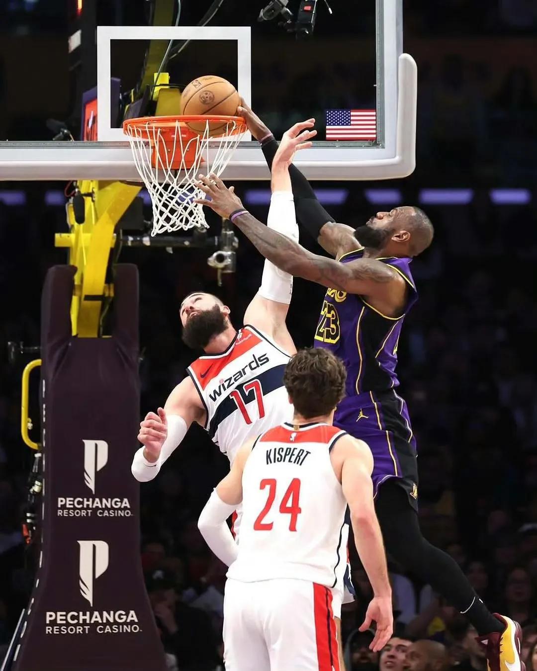 巴特勒三巨头联手，詹姆斯得分突破，火箭冲击季后赛！-熊猫体育官方网站