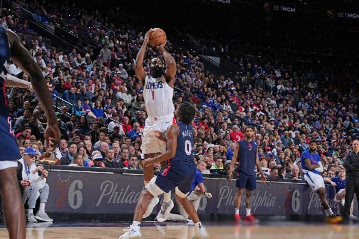 Ning在快船比赛中逆转，问鼎冠军引发热议！-熊猫体育